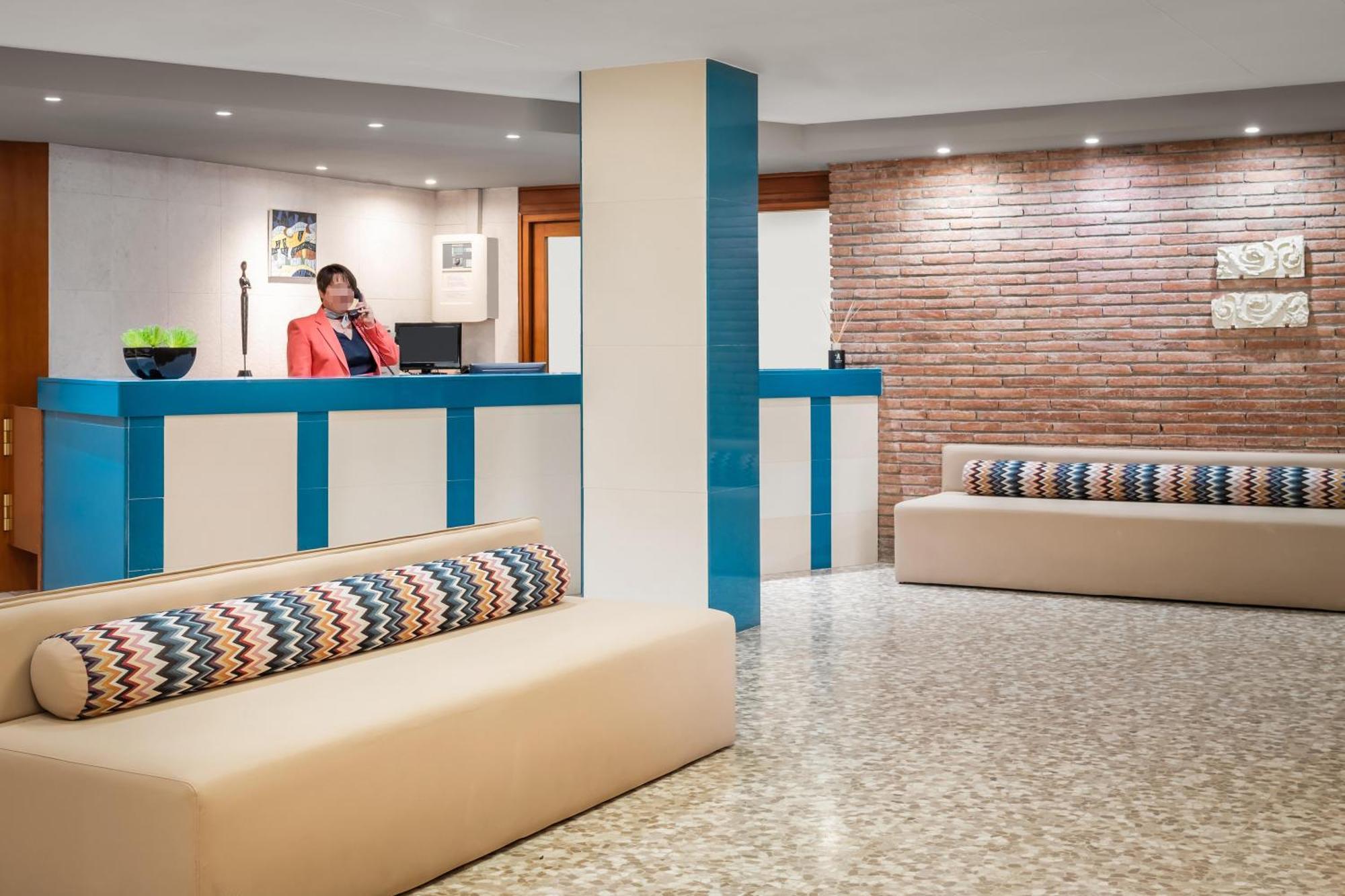 Hotel Cartago Nova By Alegria Malgrat de Mar Exterior photo